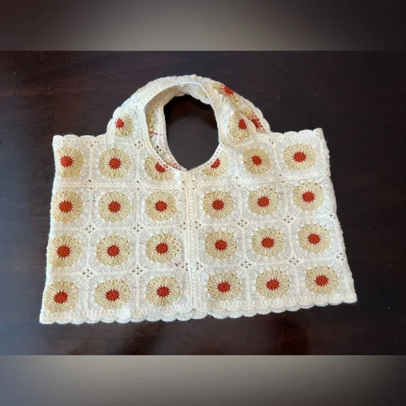 Rebellion Again Sunflower Crochet Top Cream Cropped Floral Womens Size L - Picture 13 of 16